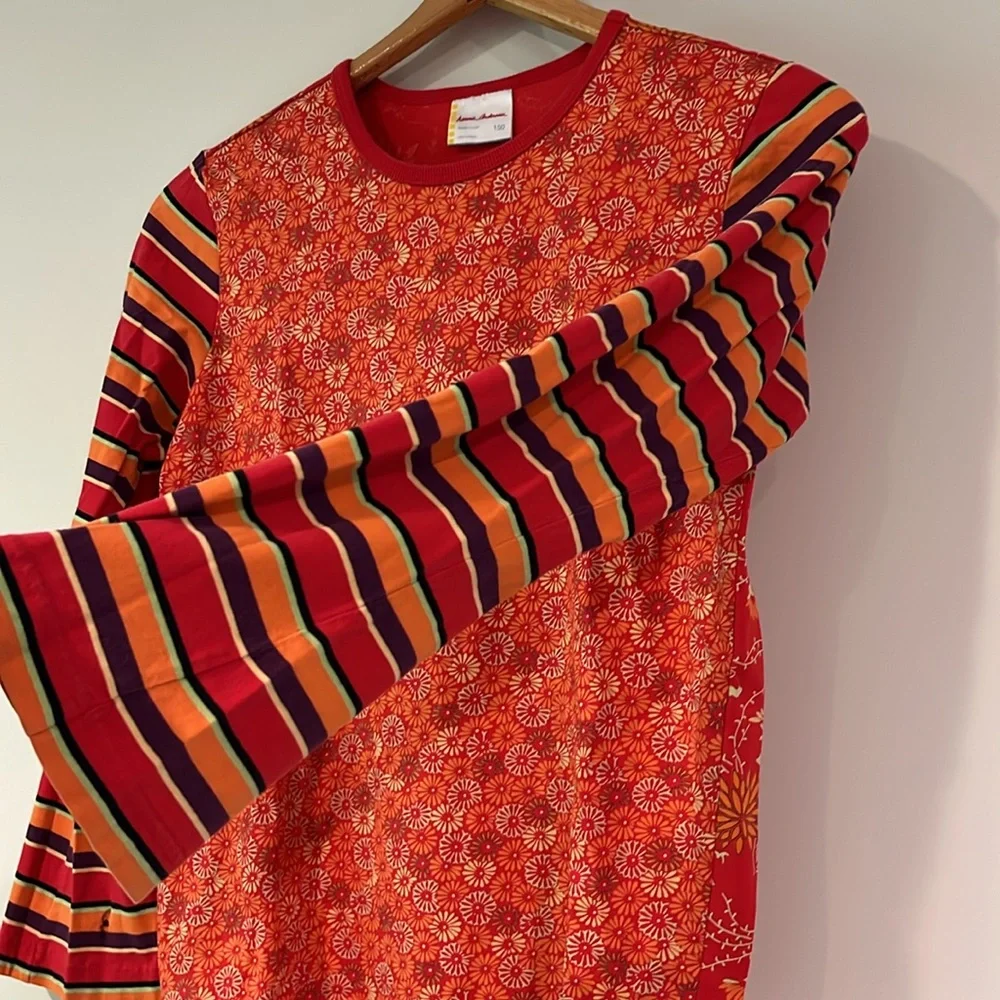 Hanna Andersson Red and Multicolor Long Sleeve‎ Tee